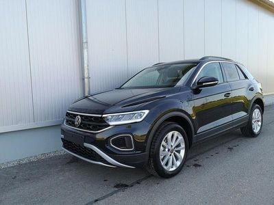 Schwarz Neu 2025 VW T-Roc Life SUV | € 33.851 (Guter Preis)