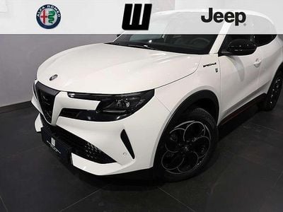 Weiß Neu 2025 Alfa Romeo Junior Edizione Speciale SUV | € 39.200 (Etwas zu teuer)