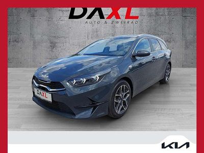 Grau Gebraucht 2024 Kia Ceed Sportswagon Silver Kombi | € 22.980 (Teuer)