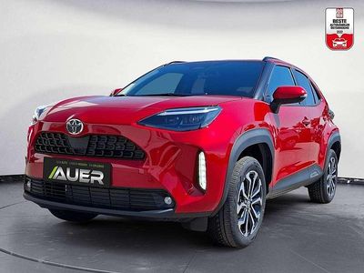 Neu Toyota Yaris Cross Active 92 PS (67 kW) 2025 Rot SUV