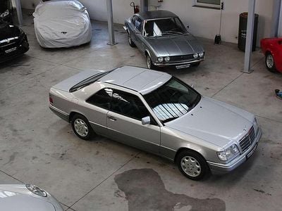 Gebraucht Mercedes E200 136 PS (100 kW) 1996 Silber Coupé