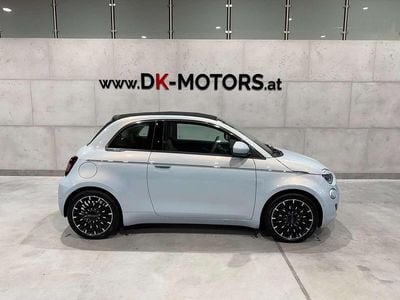 Blau Gebraucht 2023 Fiat 500e La Prima Cabrio | € 30.990