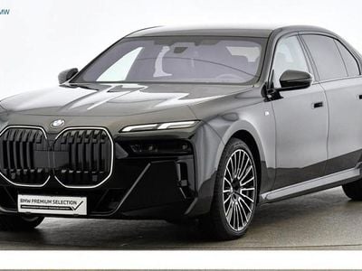 Saphirschwarz Gebraucht 2025 BMW 740 Efficient Dynamics Limousine | € 122.990 (Guter Preis)
