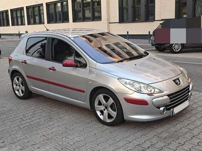 Grau Gebraucht 2006 Peugeot 307 Active Limousine | € 3.200 (Fairer Preis)