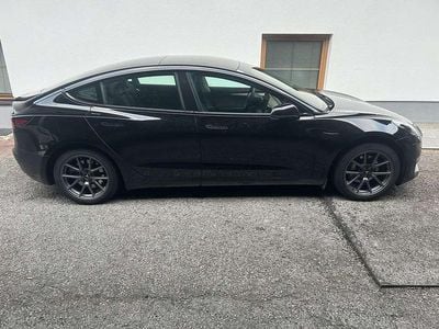 Gebraucht 2022 Tesla Model 3 Long Range AWD Limousine | € 33.000 (Etwas zu teuer)