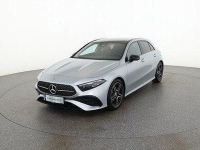 Silber Gebraucht 2025 Mercedes A200 AMG line Limousine | € 50.900