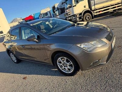 Grau Gebraucht 2016 Seat Leon ST Business Kombi | € 6.900 (Superpreis)