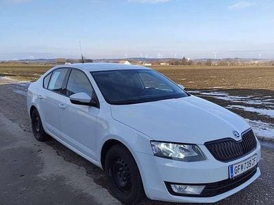 gebraucht Skoda Octavia 16 Active TDI Green tec