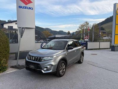 Grau Gebraucht 2023 Suzuki Vitara SUV | € 25.950 (Etwas zu teuer)