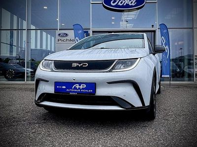 Urban grey metallic Gebraucht 2024 BYD Dolphin Comfort Kleinwagen | € 29.990 (Fairer Preis)