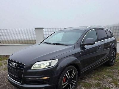Grau Gebraucht 2008 Audi Q7 S-Line SUV | € 8.450 (Guter Preis)
