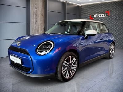 Gebraucht Mini Cooper 135 kW (184 PS) 2024 Blazing blue Kleinwagen