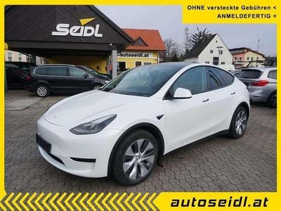 Gebraucht Tesla Model Y Standard Range 220 kW (300 PS) 2024 Weiß SUV