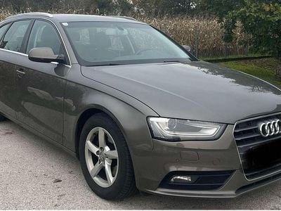 Gebraucht Audi A4 Attraction 136 PS (100 kW) 2016 Grau Kombi