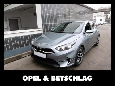 Gebraucht Kia Ceed Silver 101 PS (74 kW) 2025 Lunarsilber met. Kleinwagen