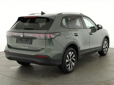 Silber Neu 2025 VW Tiguan Life SUV | € 46.903 (Fairer Preis)