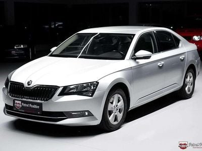 Silber Gebraucht 2018 Skoda Superb Ambition Limousine | € 23.990 (Superpreis)