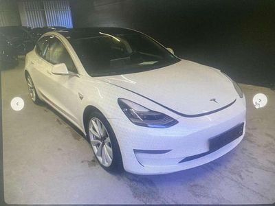 Weiß Gebraucht 2020 Tesla Model 3 Long Range AWD Limousine | € 21.990 (Fairer Preis)