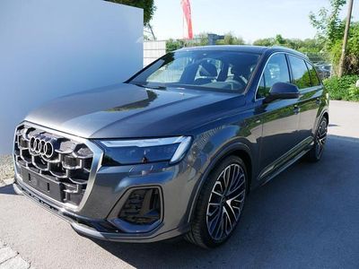 Neu Audi Q7 Comfort 286 PS (210 kW) 2025 Grau sonderlackierung SUV