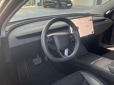 Gebraucht 2024 Tesla Model 3 Standard Range Limousine | € 34.000 (Etwas zu teuer)