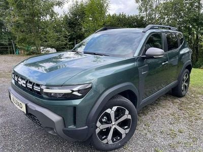 Neu Dacia Duster Journey 131 PS (96 kW) 2025 Grün SUV