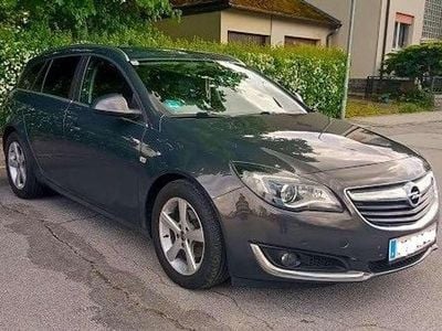 Grau Gebraucht 2016 Opel Insignia Sport Limousine | € 6.900 (Guter Preis)