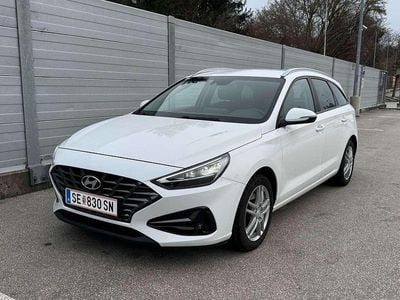 gebraucht Hyundai i30 Facelift CW 1,6 CRDi Trend Line Kombi