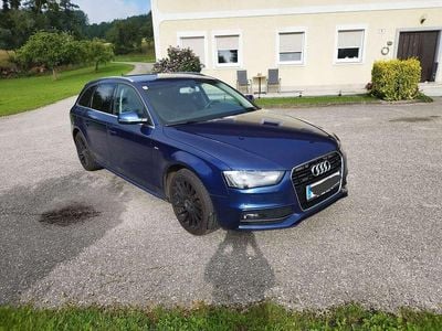 Blau Gebraucht 2015 Audi A4 Ambition Kombi | € 11.500 (Guter Preis)