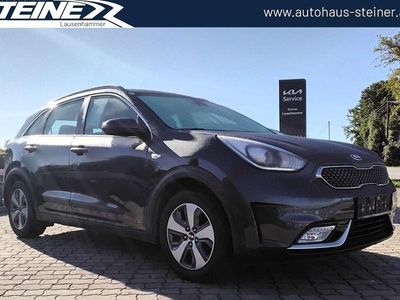 Grau Gebraucht 2017 Kia Niro Silver SUV | € 12.390