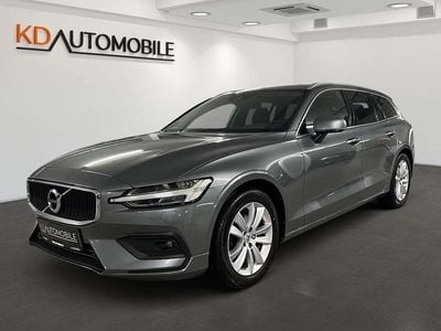 Grau Gebraucht 2021 Volvo V60 Momentum Kombi | € 25.950 (Fairer Preis)