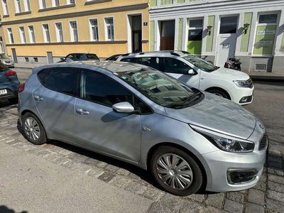 gebraucht Kia Ceed Ceed /1.4 MPI SILBER