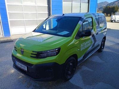 Gebraucht 2024 Peugeot Partner Premium Van / Kleinbus | € 21.800 (Teuer)