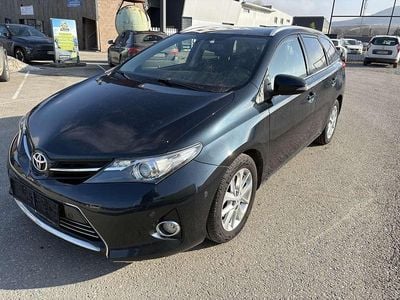 Gebraucht Toyota Auris Lounge 124 PS (91 kW) 2013 Kombi