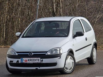 Weiß Gebraucht 2005 Opel Corsa Kleinwagen | € 2.001