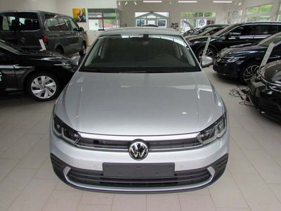Silber metallic Gebraucht 2024 VW Polo Life Limousine | € 28.450
