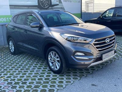 Grau Gebraucht 2017 Hyundai Tucson Edition SUV | € 14.950 (Teuer)