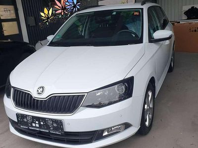 Weiß Gebraucht 2017 Skoda Fabia Style Kombi | € 14.000 (Teuer)
