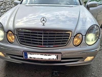 Mercedes E320