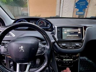 Gebraucht 2016 Peugeot 2008 Allure SUV | € 5.500 (Superpreis)