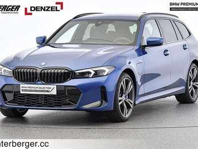 M portimao blau Gebraucht 2023 BMW 330e M Sport Kombi | € 49.400 (Teuer)