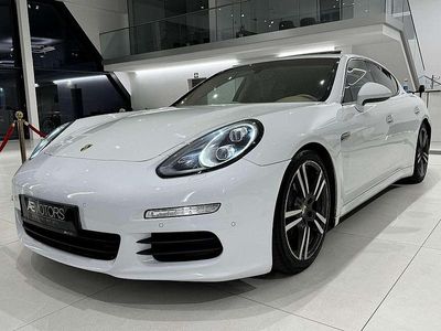 Weiß Gebraucht 2014 Porsche Panamera Limousine | € 33.480