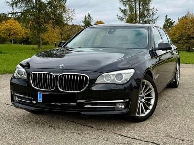 Schwarz Gebraucht 2014 BMW 730 Comfort Edition Limousine | € 17.900 (Fairer Preis)