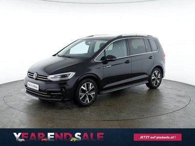 Schwarz metallic Gebraucht 2022 VW Touran Highline Van / Kleinbus | € 31.950 (Teuer)