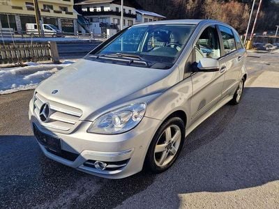 Gebraucht Mercedes B180 109 PS (80 kW) 2009 Grau Van / Kleinbus