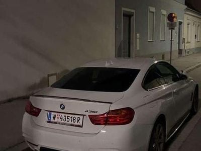 Weiß Gebraucht 2013 BMW 435 M Sport Coupé | € 28.500