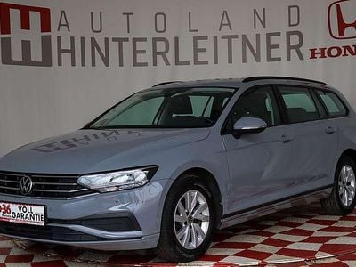 Gebraucht VW Passat 122 PS (89 kW) 2022 Grau Kombi