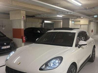 Weiß Gebraucht 2015 Porsche Macan SUV | € 24.990