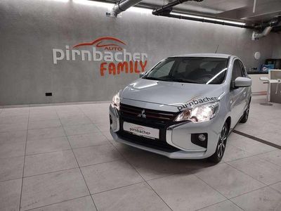 Silber Gebraucht 2023 Mitsubishi Space Star Invite Limousine | € 14.990 (Teuer)