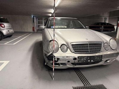 Gebraucht Mercedes E200 Classic 136 PS (100 kW) 2000 Limousine