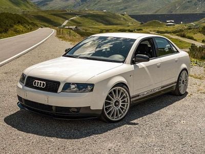 Weiß Gebraucht 2002 Audi A4 S-Line Limousine | € 21.999